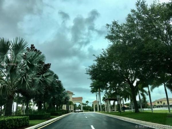 Portofino Shores, 5610 Sunberry Cir, Fort Pierce, Florida 34951, image 2