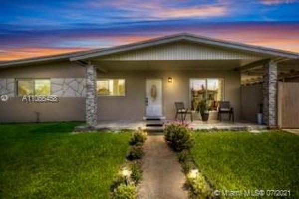 South Miami Heights Residential, 12420 SW 190th Ter, South Miami Heights, Florida 33177, image 2