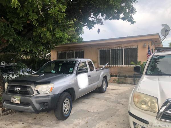 Riverside Farms, 725 NW 22nd Pl, Miami, Florida 33125, image 1