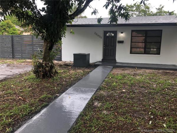 Carol City Gardens, 20635 NW 45th Ave, Miami Gardens, Florida 33055, image 2