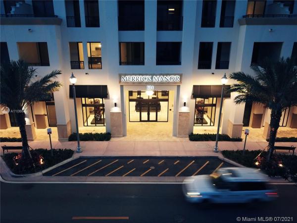 Merrick Manor, 301 Altara Ave #LPH913, Coral Gables, Florida 33146, image 2