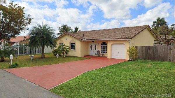 Estate Homes, 21836 SW 128th Ct, Goulds, Florida 33170, image 2