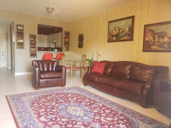 1300 NE 109th St #207, Unincorporated Dade County, Florida 33161, image 2