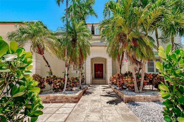 Tropical Isle Homes, 442 Woodcrest Rd, Key Biscayne, Florida 33149, image 2