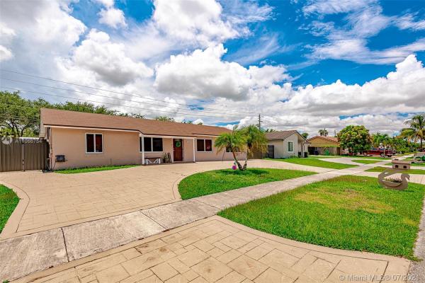 Westwind Lakes, 15008 SW 71st Ln, Kendall West, Florida 33193, image 2