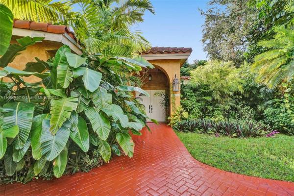 Highland Oaks, 20001 NE 21st Ave, Ojus, Florida 33179, image 1
