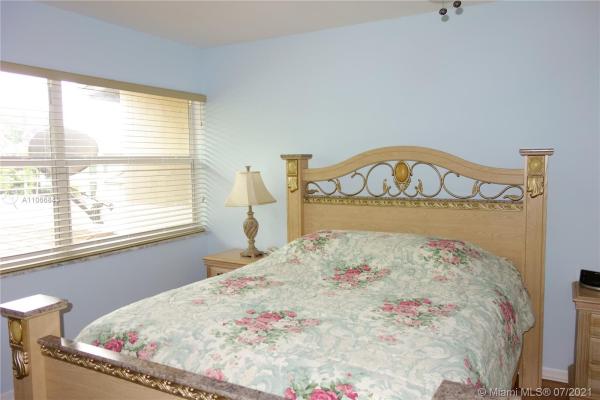 Snapper Creek Townhouses, 11241 SW 65th St, Kendall, Florida 33173, image 2