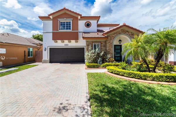 Laroc Estates, 16367 SW 50th Ter, Kendale Lakes, Florida 33185, image 2