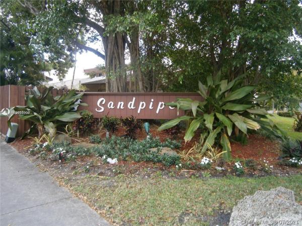 Sandpiper At The California Club, 538 NE 199th Ln #6W, Ives Estates, Florida 33179, image 2
