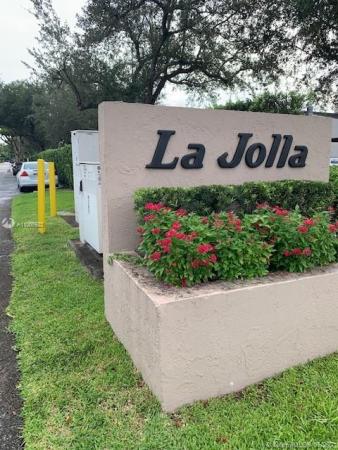 Townhomes Of La Jolla, 8808 SW 113th Place Cir 0, Kendall, Florida 33176, image 2