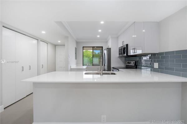 Tivoli Court At The Fountains Of Palm Beach, 4100 Tivoli Ct #306, Lake Worth, Florida 33467, image 1