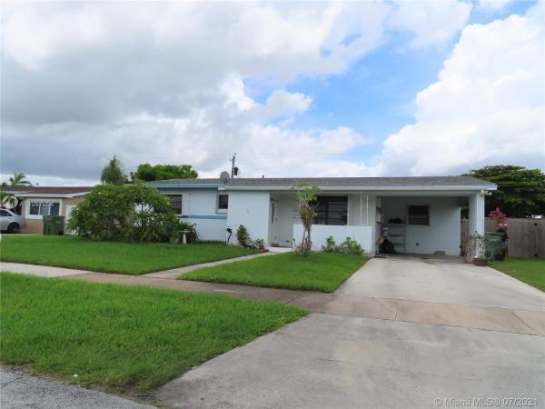 Laurel Manor, 1840 NW 8th Ter, Homestead, Florida 33030, image 2