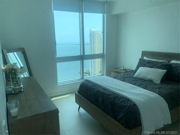 Met 1, 300 S Biscayne Blvd #T-3414, Miami, Florida 33131, image 2