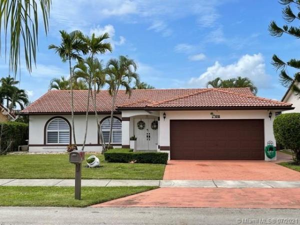 Luz Estela, 14748 SW 175th St, Richmond West, Florida 33187, image 2