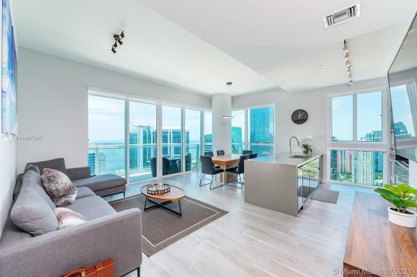 The Bond On Brickell, 1080 Brickell Ave #4200, Miami, Florida 33131, image 2