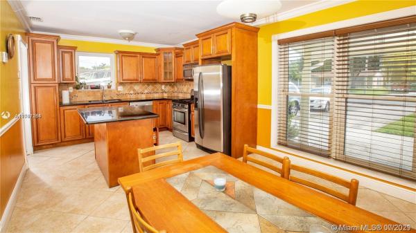 Bel Aire, 19010 SW 96th Ave, Cutler Bay, Florida 33157, image 2