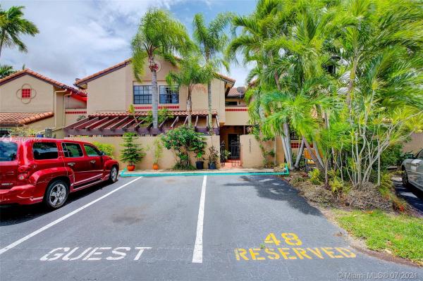 Courtyards In The Crossings, 13250 SW 114th Ter 0, The Crossings, Florida 33186, image 2