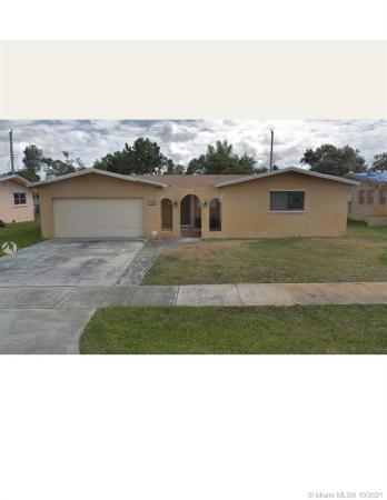 Bell Gardens, 19301 NW 23rd Ct, Miami Gardens, Florida 33056, image 2