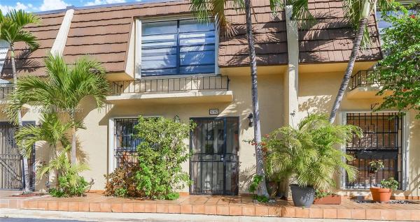 Beach Club Villas, 3797 NE 167th St #40, North Miami Beach, Florida 33160, image 2