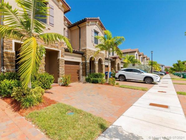 Artesa At Coco Palm Estates, 11577 SW 253rd St, Princeton, Florida 33032, image 2