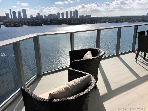 North Tower At Marina Palms, 17301 Biscayne Blvd #1710, North Miami Beach, Florida 33160, image 2