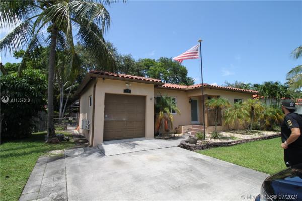 Country Club Estates, 73 Whitethorn Dr, Miami Springs, Florida 33166, image 2