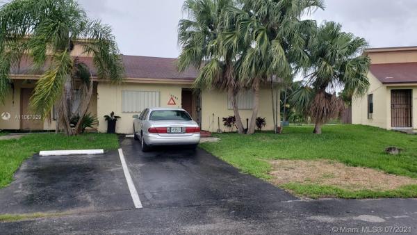 Waterside Townhomes, 13949 SW 281st Ter #., Leisure City, Florida 33033, image 2