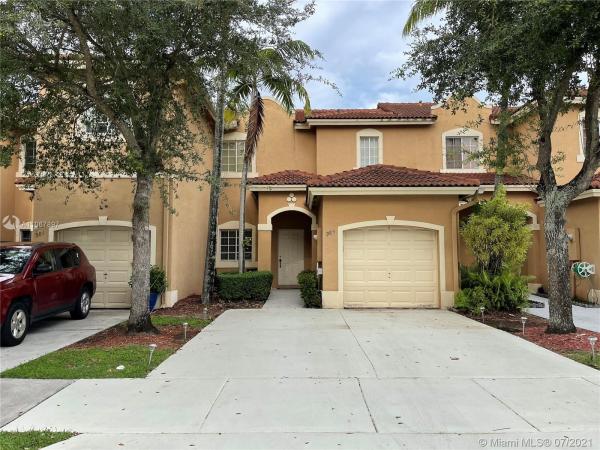 Emerald Lakes, 985 SW 147th Ct, Leisure City, Florida 33194, image 2
