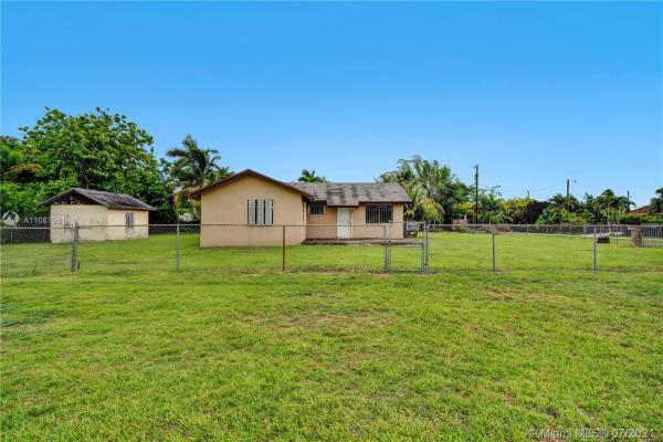 18905 SW 353rd St, Unincorporated Dade County, Florida 33034, image 2
