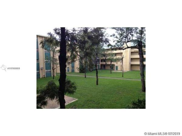Royal Point, 3600 NW 21st St #406, Lauderdale Lakes, Florida 33311, image 2