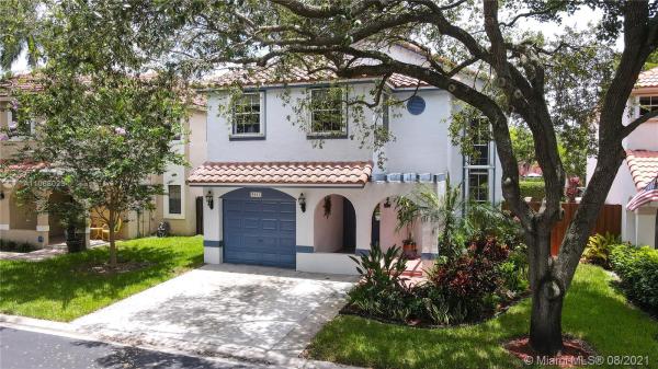 Ventana At Jacaranda, 9831 NW 5th Pl, Plantation, Florida 33324, image 2