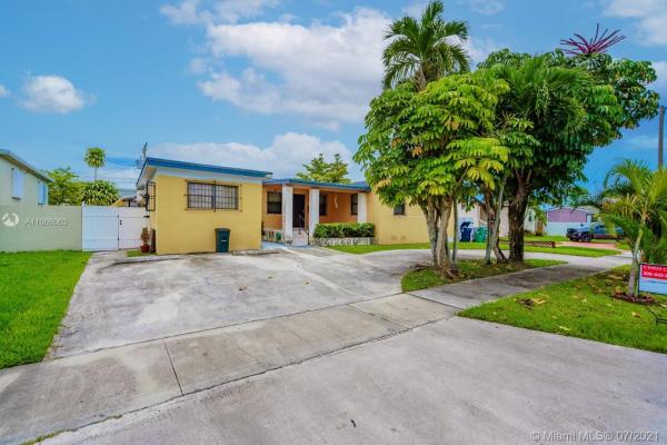Coral Way Village, 2431 SW 83rd Ct, Westchester, Florida 33155, image 2