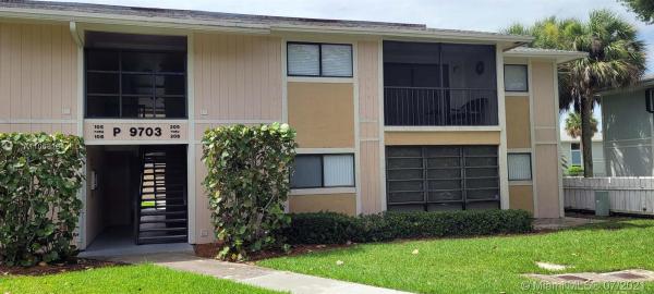 Lakeview At The Hammocks, 9703 Hammocks Blvd #208, The Hammocks, Florida 33196, image 2