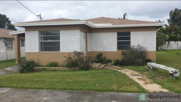 Sun Gardens, Dania Beach, Florida 33004, image 1