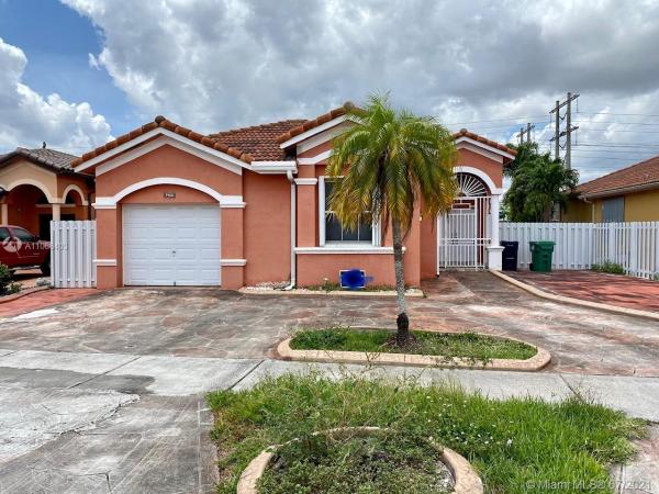 Riviera Trace, 702 NW 136th Ave, Tamiami, Florida 33182, image 2