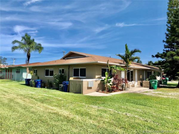 Biscayne Gardens, 14901 NE 5th Ct, Golden Glades, Florida 33161, image 2