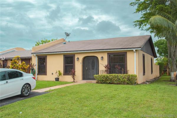 Leslie Estates, 2982 NW 200th Ter, Miami Gardens, Florida 33056, image 2
