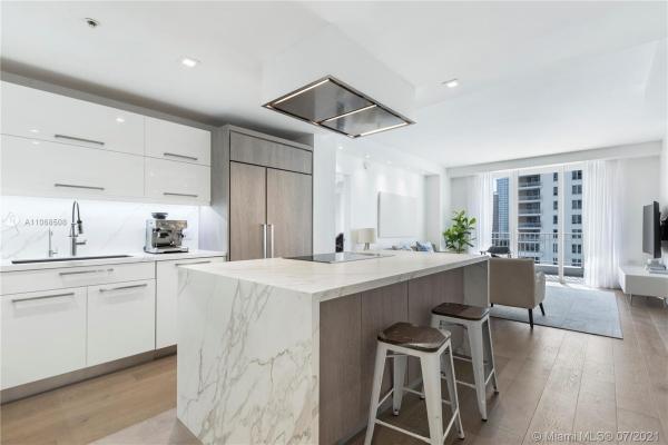 Courts Brickell Key, 801 Brickell Key Blvd #909, Miami, Florida 33131, image 2