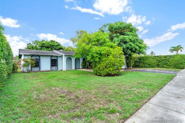 Winston Park, 12920 SW 81st St, Kendale Lakes, Florida 33183, image 2
