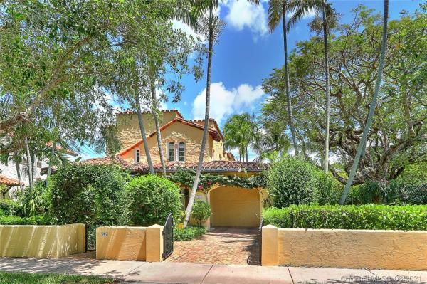 Coral Gables Country Club, 907 Anastasia Ave, Coral Gables, Florida 33134, image 2