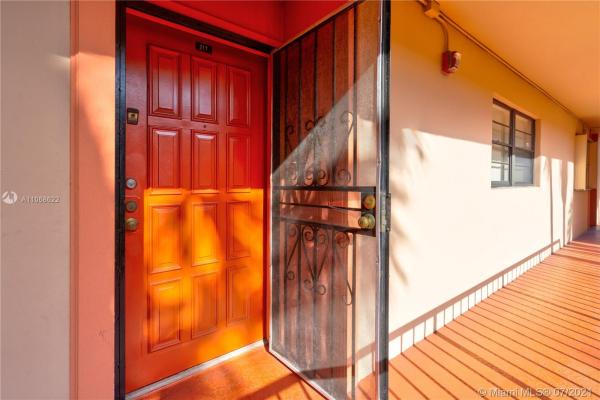 Gardens Of Kendall, 10985 SW 107th St #217, Kendall, Florida 33176, image 2