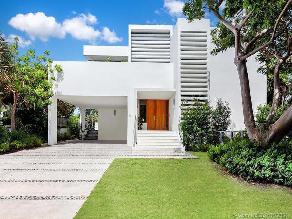 Biscayne Key Estates, 761 Glenridge Rd, Key Biscayne, Florida 33149, image 2