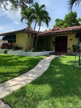 Mirror Lake, 450 NE 105th St, Miami Shores, Florida 33138, image 2