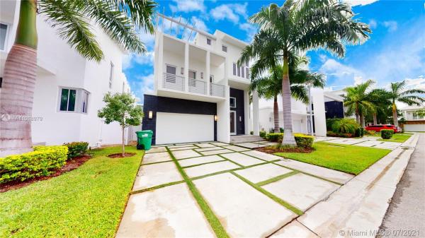 Oasis Park Square At Doral, 8237 NW 33rd Ter, Doral, Florida 33122, image 2