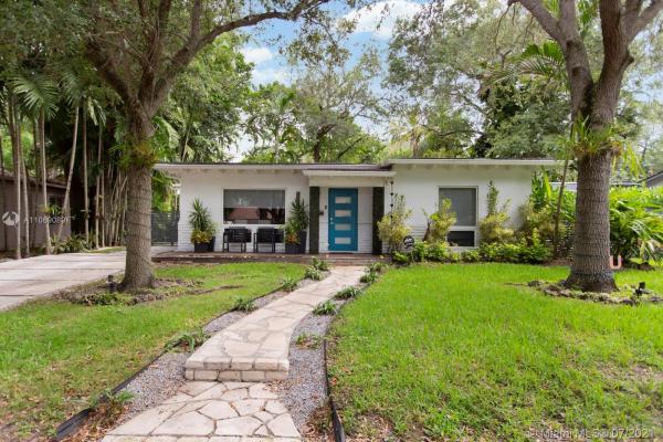 5851 SW 49th St, Unincorporated Dade County, Florida 33155, image 2