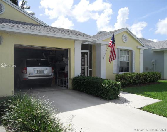 North Gate, 575 SE 19th Dr, Homestead, Florida 33033, image 2