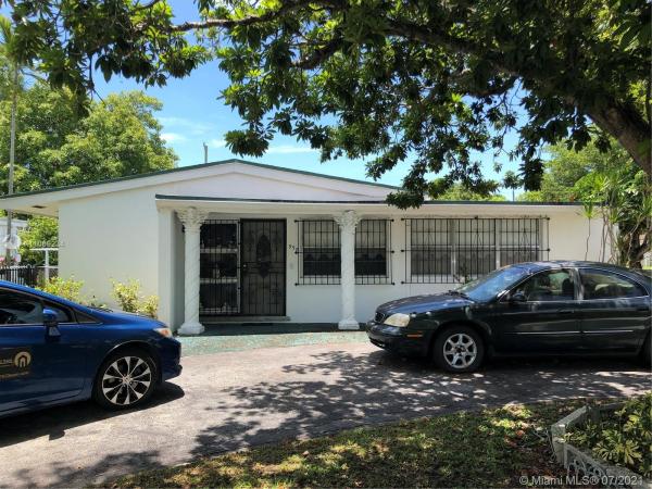 Crosswinds, 990 NW 132nd St, North Miami, Florida 33168, image 2
