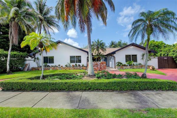 Shores Calusa, 13760 SW 111th St, The Hammocks, Florida 33186, image 2