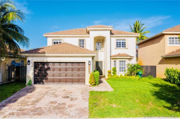 Pelican Bay At Old Cutler Lakes, 20863 SW 88th Pl, Cutler Bay, Florida 33189, image 2