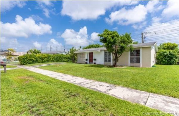 12755 SW 261st Ter, Unincorporated Dade County, Florida 33032, image 2